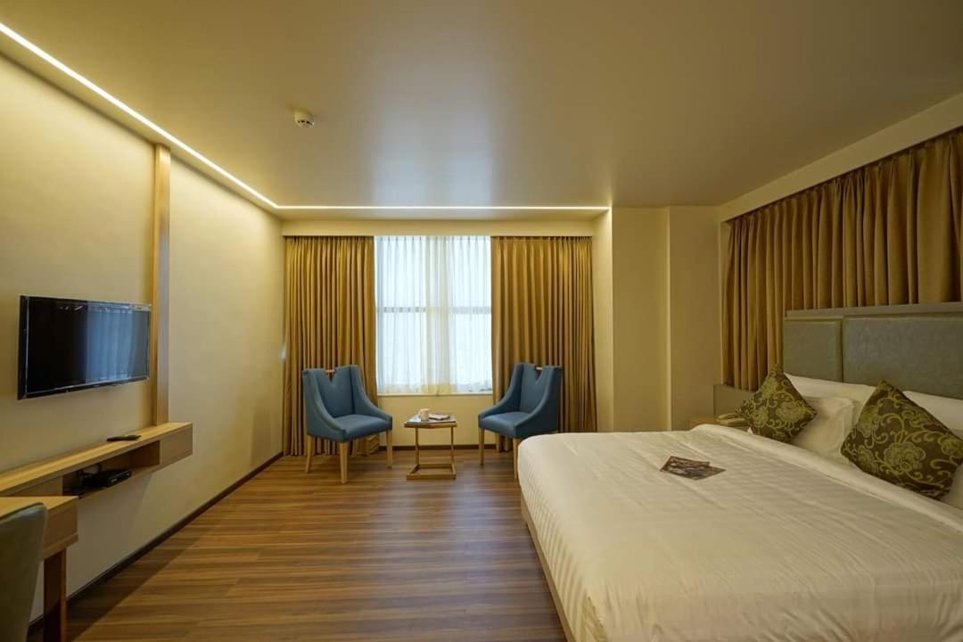 The Galleria Hotel Rajkot Ngoại thất bức ảnh